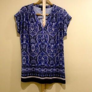 Blue pattern top